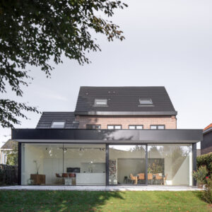 FRIDAYoffice HOUSE INSIDE OUT foto exterieur achtergevel