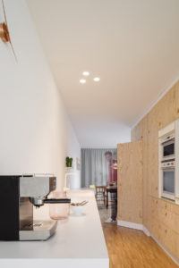 FRIDAYoffice HOUSE INTERBELLA renovatieproject housing foto keuken