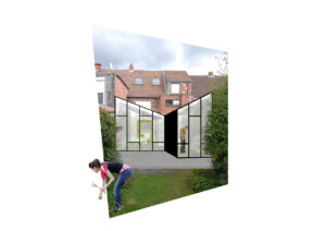 Dynamische renovatie van rijwoning met vlindervorming volume door architectenbureau Friday Office For Architecture. Visualisatie van het project uit de voorstudiefase. Het vlindervormig volume wordt gekenmert door verdiepinghoge glaspartijen, opgedeeld door zwart kaderwerk.