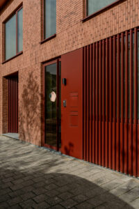 Verbouwing dokterspraktijk Marktplein met bovenliggende studio door Friday Office in samenwerking met Quality Living